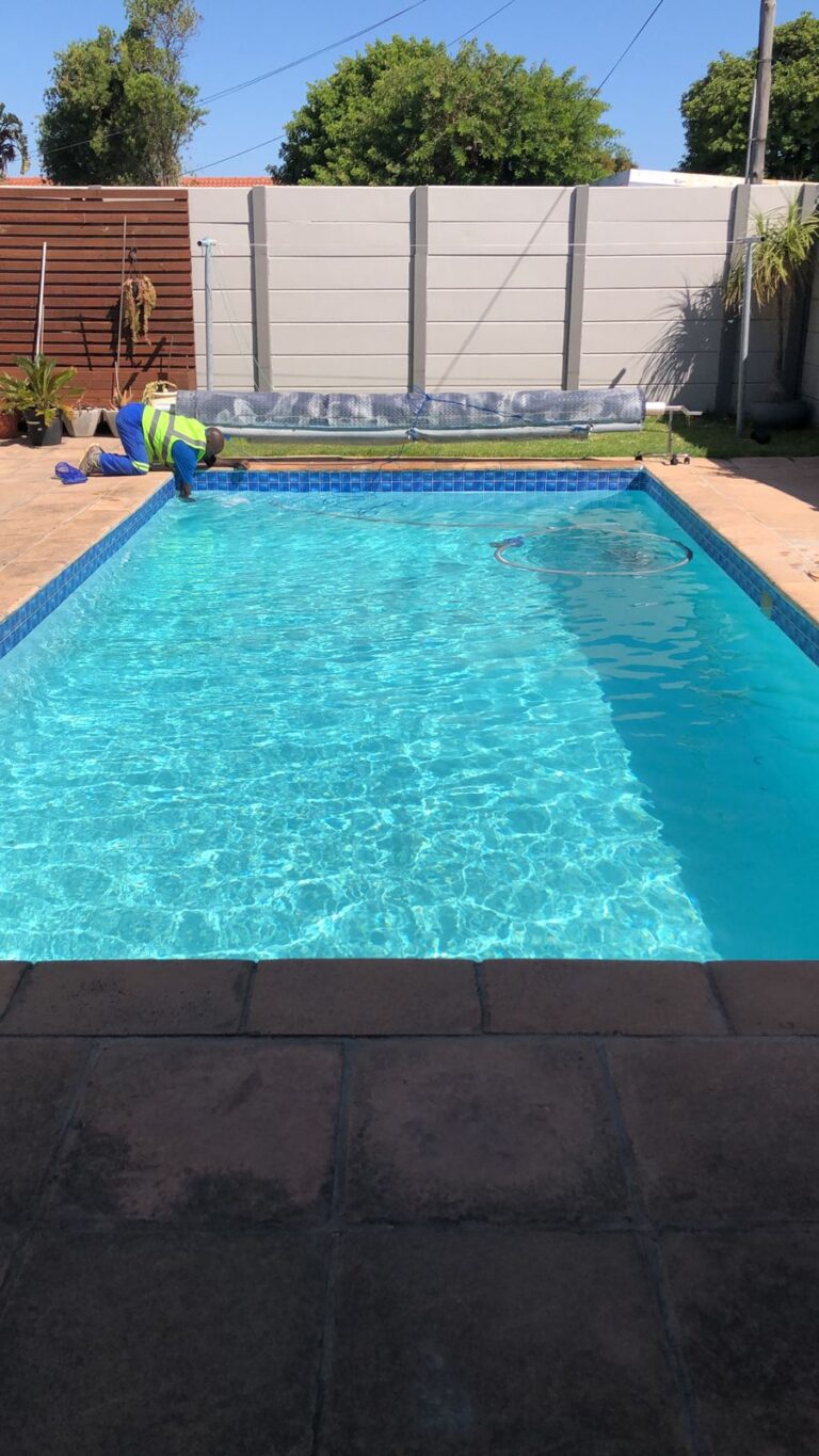 swimming pool services cape town